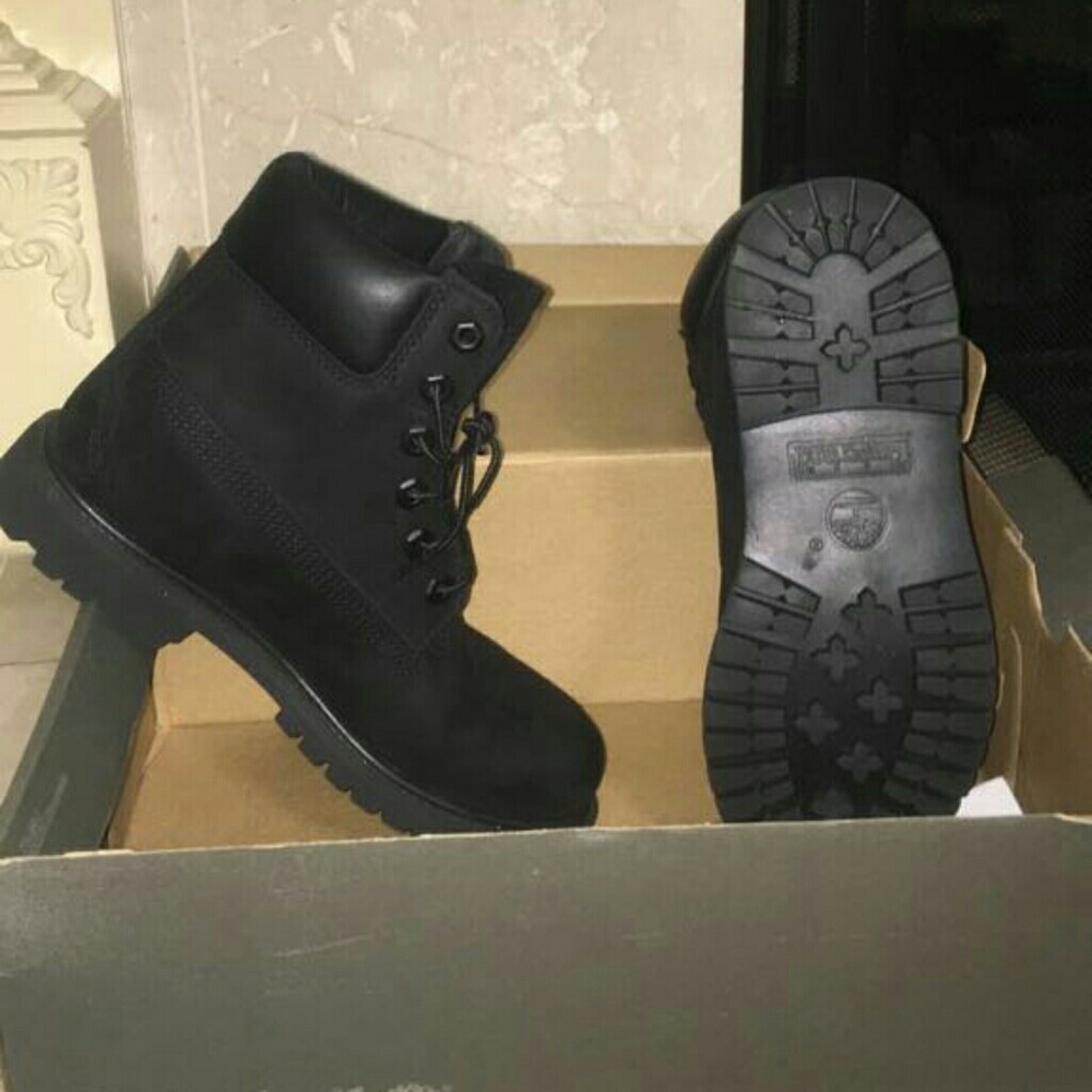 Back Timberland worn only once